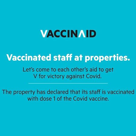 Vaccinated Staff - Oyo 11400 The Down Town Suites Haidarábád Kültér fotó